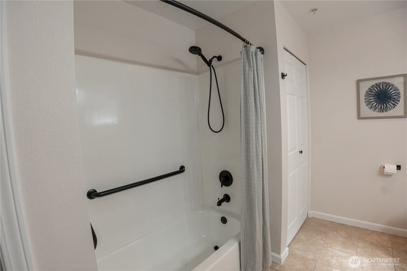 Property photo for 15300 112th Avenue NE #B108, Bothell photo 22