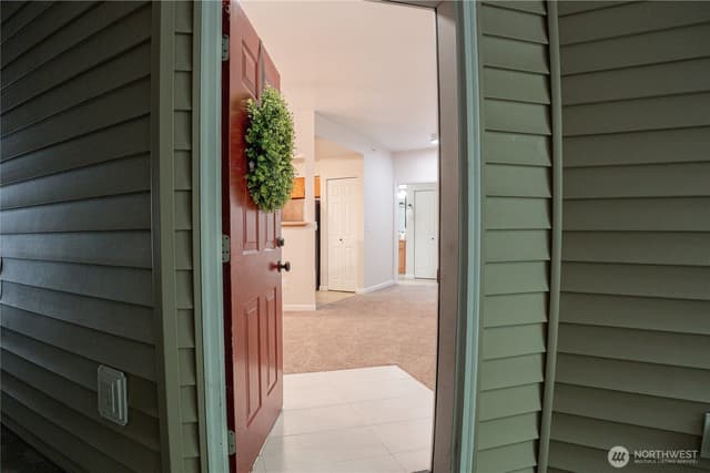 Property photo for 15300 112th Avenue NE #B108, Bothell photo 2