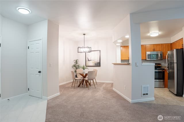 Property photo for 15300 112th Avenue NE #B108, Bothell photo 3