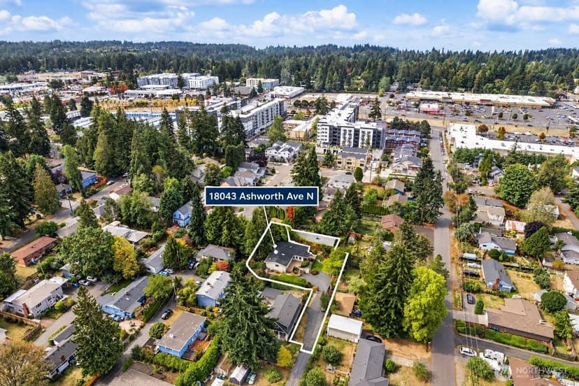 Property photo for 18043 Ashworth Avenue N, Shoreline photo 36