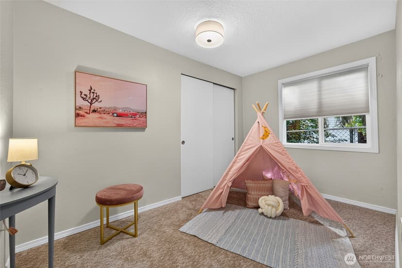Property photo for 18043 Ashworth Avenue N, Shoreline photo 15
