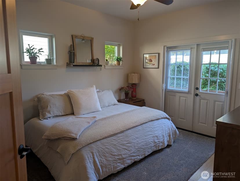 Property photo for 223 Clover Court, Langley photo 18
