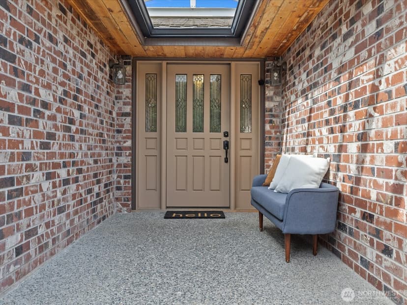 Property photo for 5032 Narbeck Avenue, Everett photo 2
