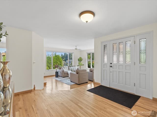 Property photo for 5032 Narbeck Avenue, Everett photo 4