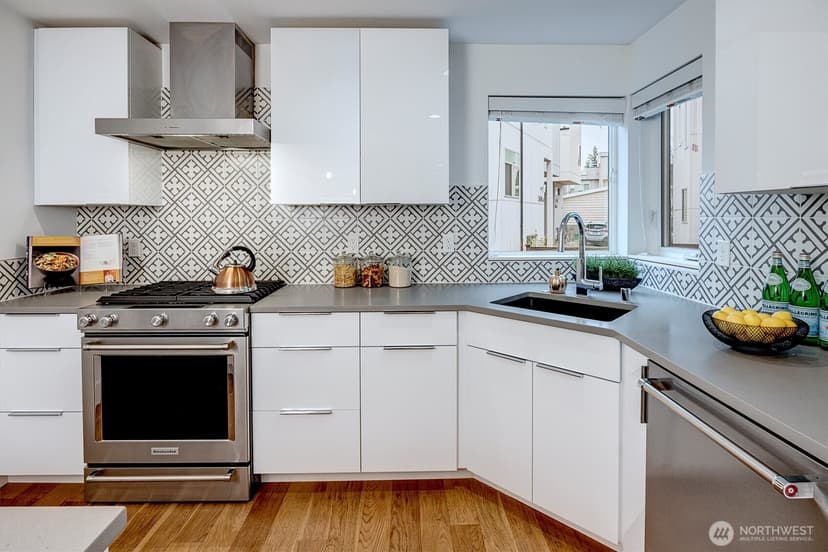 Property photo for 4274 NE 50th Street, Seattle photo 10
