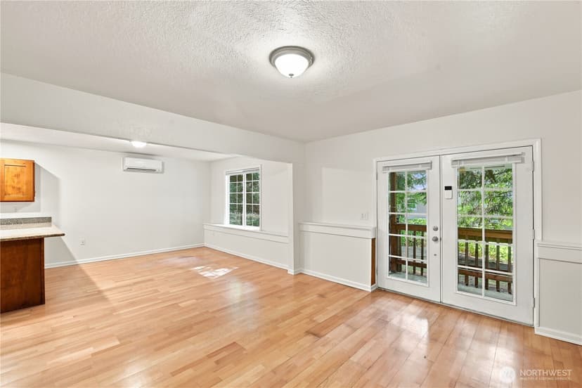 Property photo for 1218 209th Avenue NE #B, Sammamish photo 15