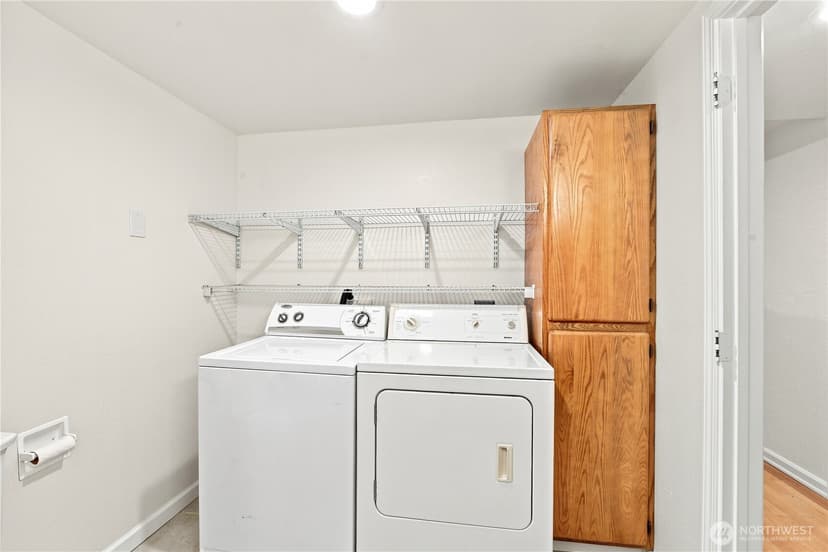 Property photo for 1218 209th Avenue NE #B, Sammamish photo 6
