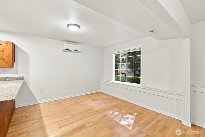 Property photo for 1218 209th Avenue NE #B, Sammamish photo 12
