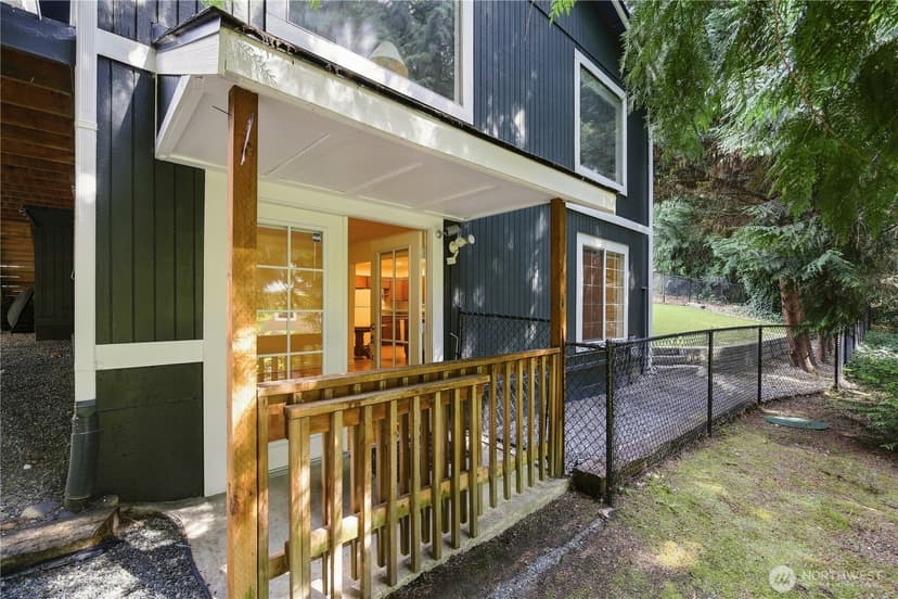 Property photo for 1218 209th Avenue NE #B, Sammamish