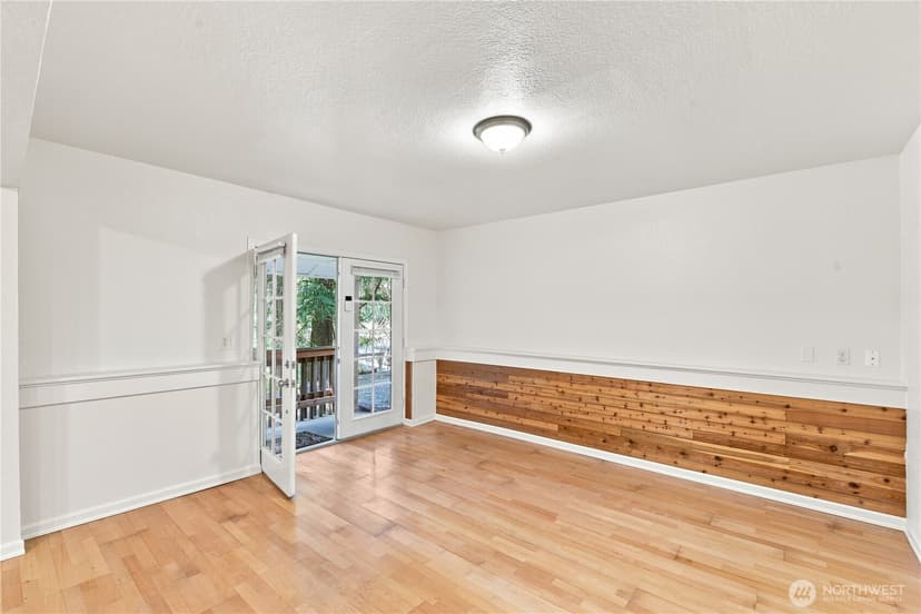Property photo for 1218 209th Avenue NE #B, Sammamish photo 13