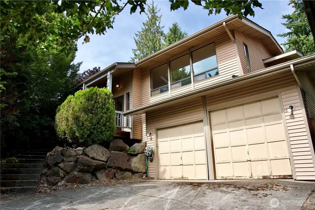 Property photo for 425 SE 169th Street, Bothell