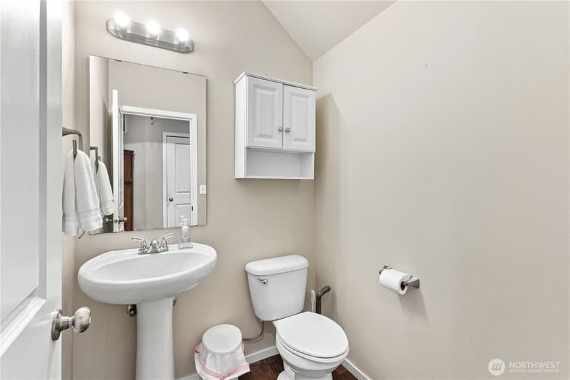 Property photo for 7911 49th Street NE, Marysville photo 10