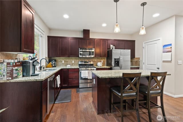 Property photo for 7911 49th Street NE, Marysville photo 4
