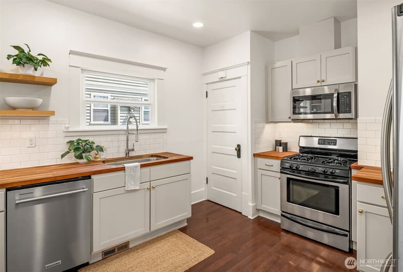 Property photo for 1132 NW 56th Street, Seattle photo 13