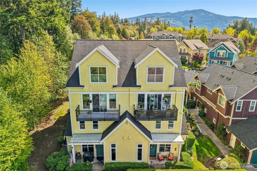 Property photo for 2010 NE Katsura Street #A, Issaquah photo 18