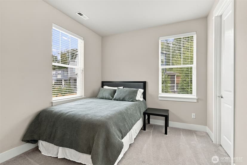 Property photo for 31357 43rd Place SW, Federal Way photo 28