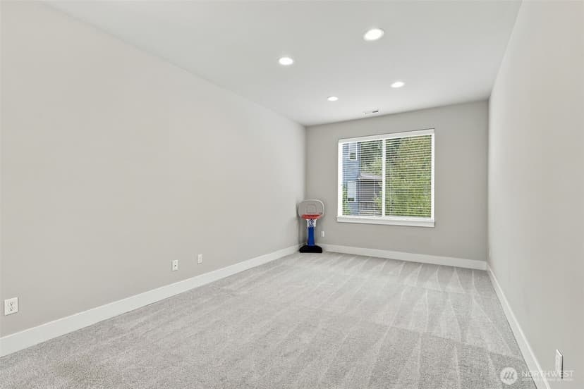 Property photo for 31357 43rd Place SW, Federal Way photo 18