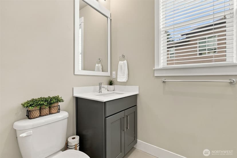 Property photo for 31357 43rd Place SW, Federal Way photo 11