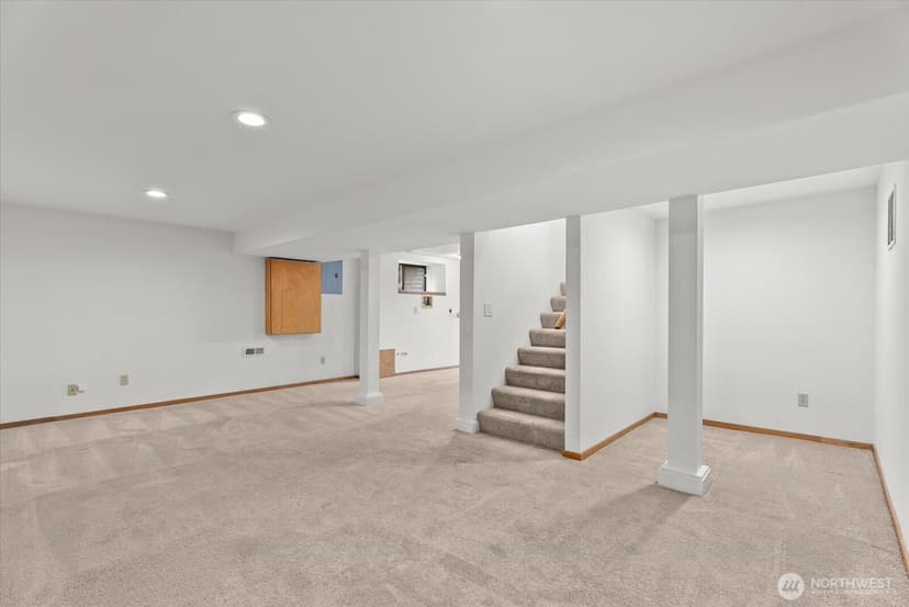 Property photo for 7530 Roosevelt Wy NE, Seattle photo 22