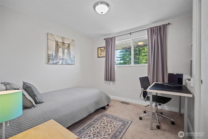 Property photo for 913 92nd Street SE, Everett photo 17