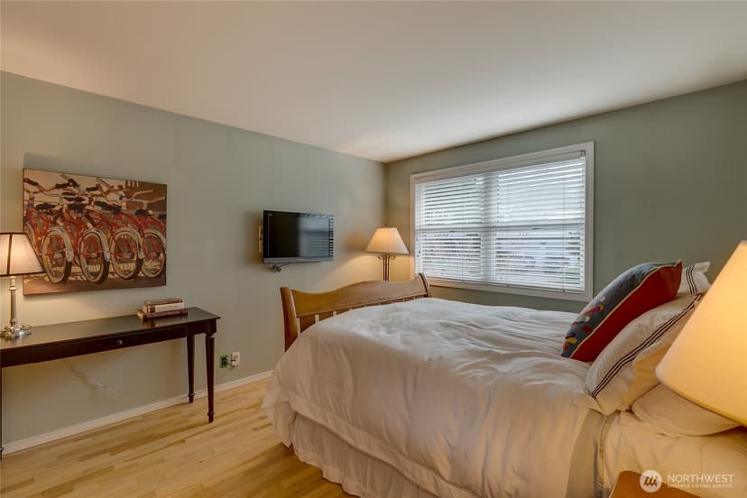 Property photo for 11719 103rd Avenue NE, Kirkland photo 20