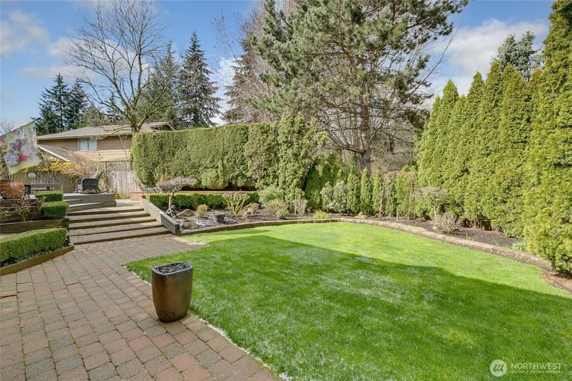 Property photo for 11719 103rd Avenue NE, Kirkland photo 12