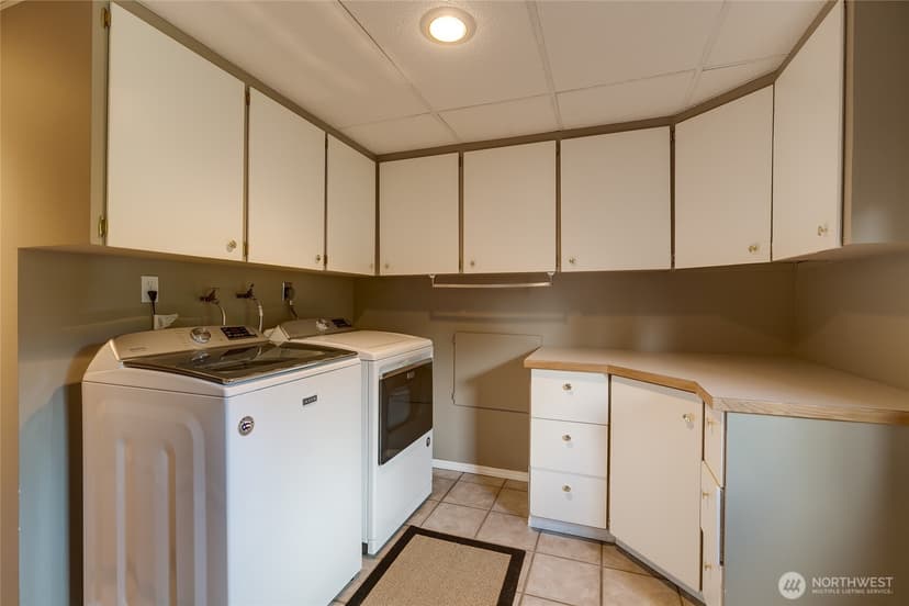 Property photo for 11719 103rd Avenue NE, Kirkland photo 28
