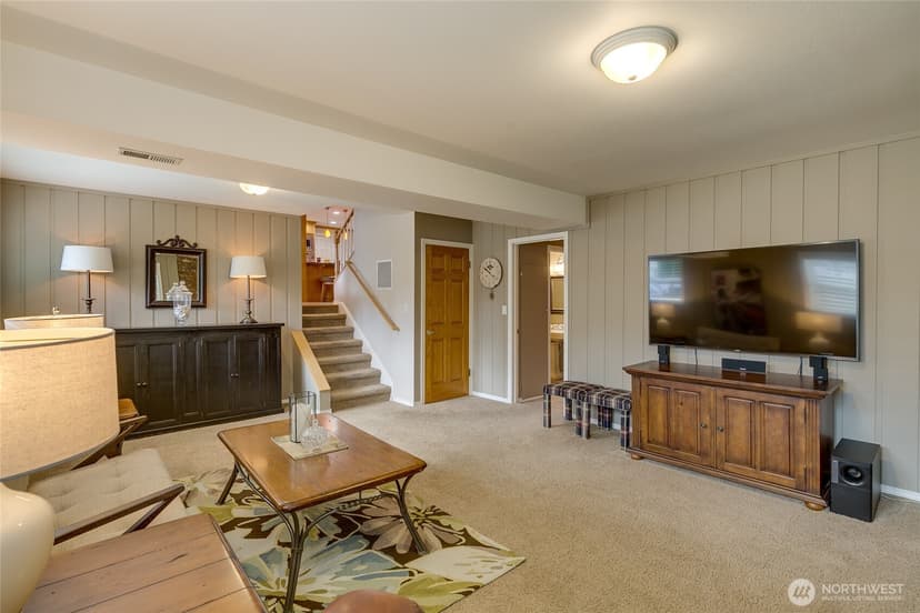 Property photo for 11719 103rd Avenue NE, Kirkland photo 23