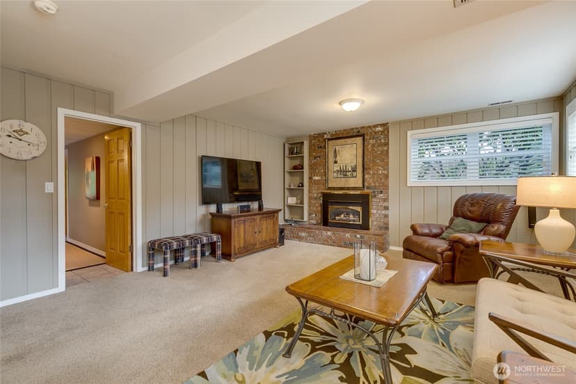 Property photo for 11719 103rd Avenue NE, Kirkland photo 27