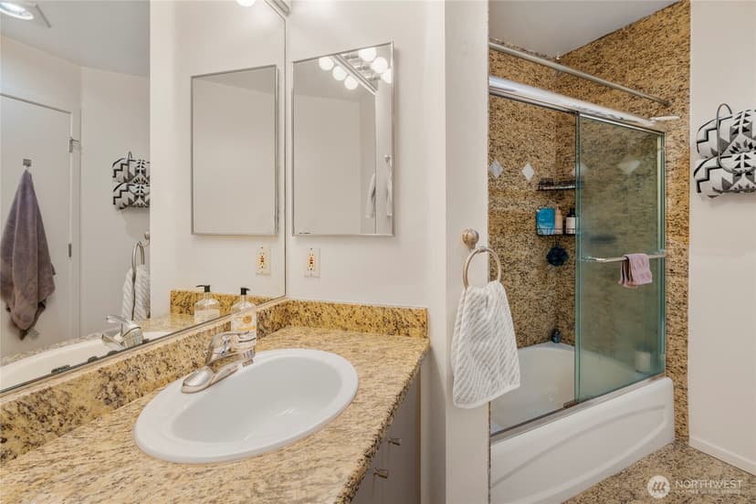 Property photo for 1125 E Olive #202, Seattle photo 14