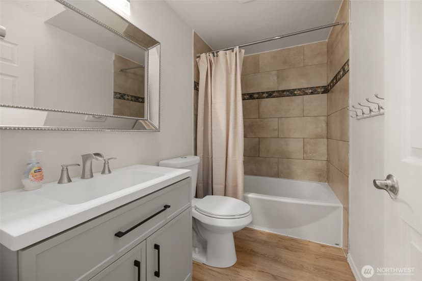Property photo for 1401 Maple Avenue, Snohomish photo 12