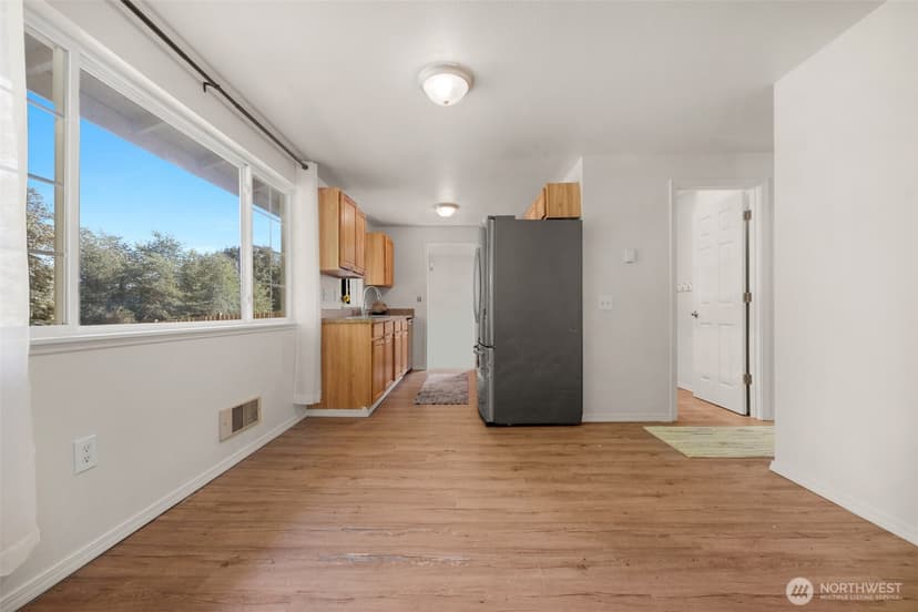 Property photo for 1401 Maple Avenue, Snohomish photo 6