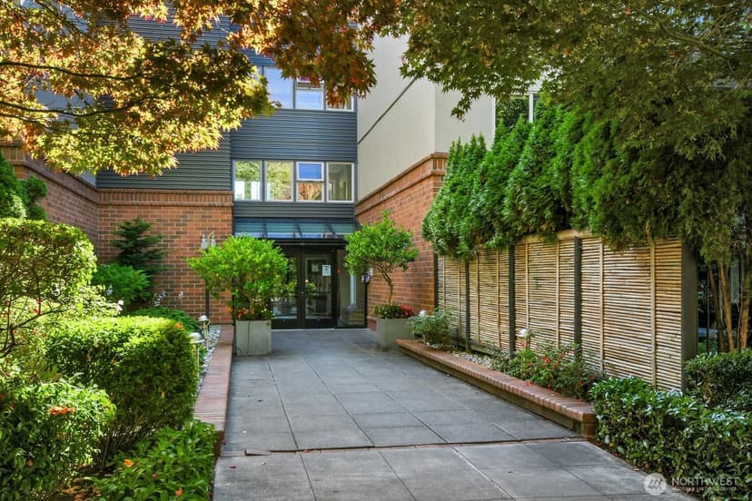 Property photo for 275 W Roy Street #205, Seattle photo 21