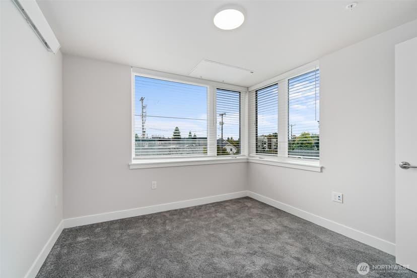 Property photo for 5022 Martin Luther King Jr Way S #502, Seattle photo 6