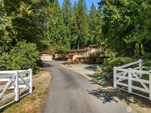 Property photo for 12034 206th Place SE, Issaquah photo 2