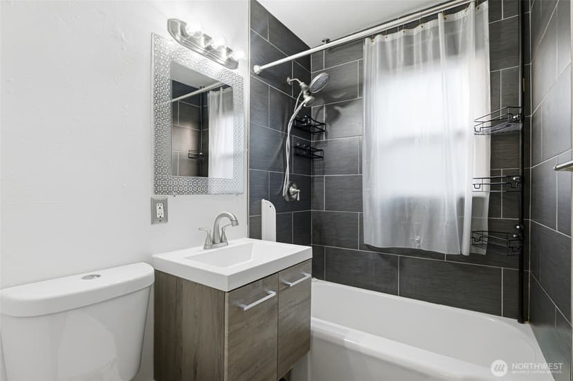 Property photo for 1750 S Anderson Street #1, Tacoma photo 13