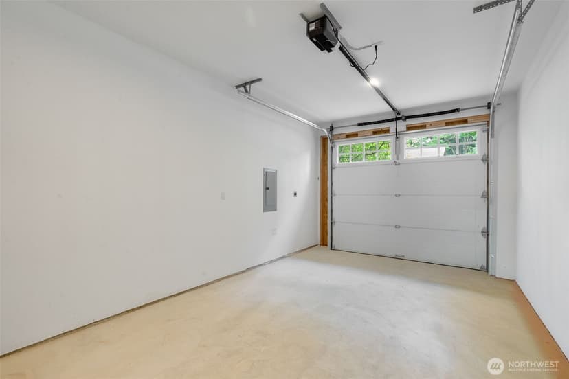 Property photo for 11739 40th Avenue NE #A, Seattle photo 29