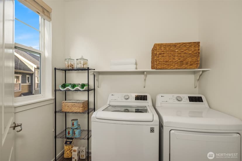 Property photo for 5958 31st Avenue SW, Seattle photo 19
