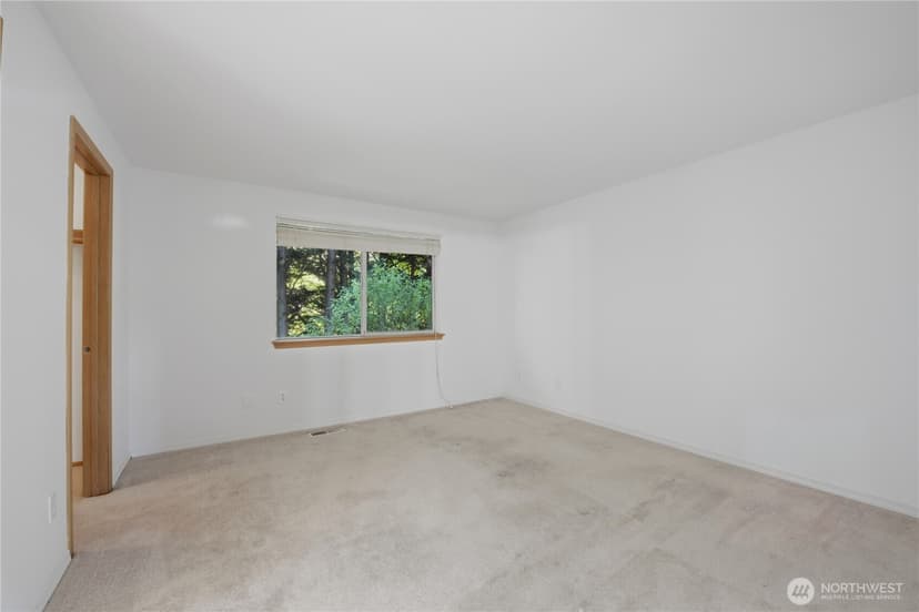 Property photo for 8716 17th Street NE, Lake Stevens photo 11