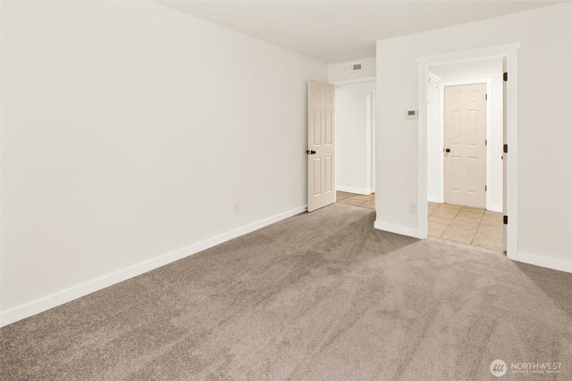 Property photo for 14014 Juanita Drive NE #B2, Kirkland photo 12