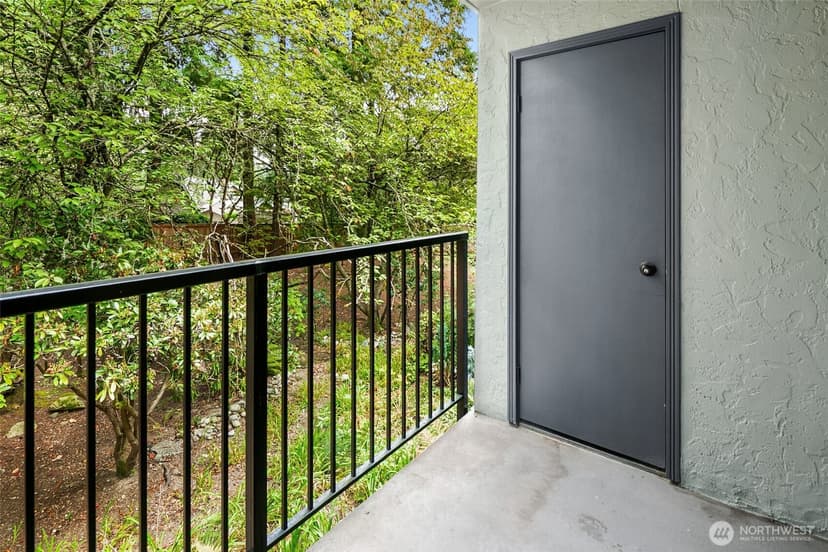Property photo for 14014 Juanita Drive NE #B2, Kirkland photo 16