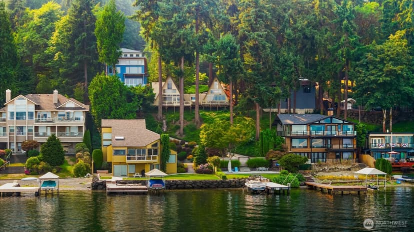 Property photo for 1602 W Lake Sammamish Parkway SE, Bellevue