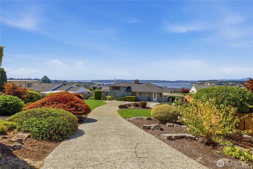 Property photo for 1245 S Fernside Drive, Tacoma photo 14