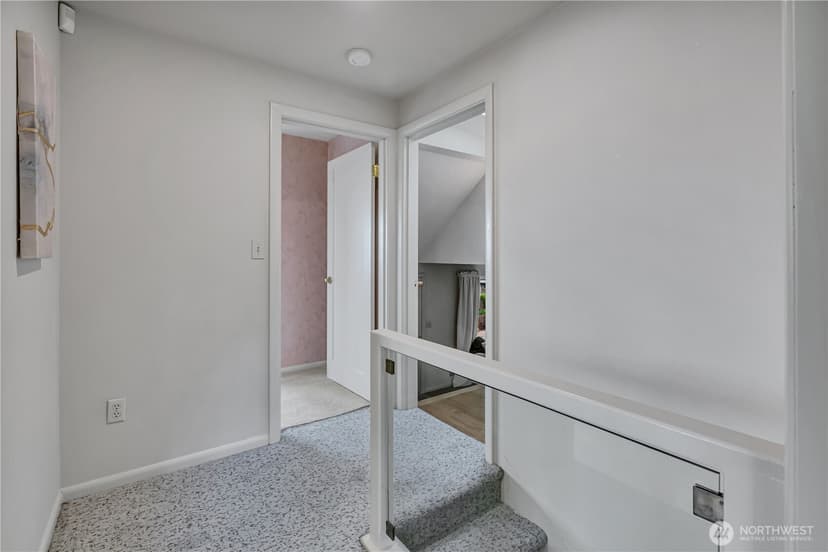 Property photo for 1245 S Fernside Drive, Tacoma photo 30