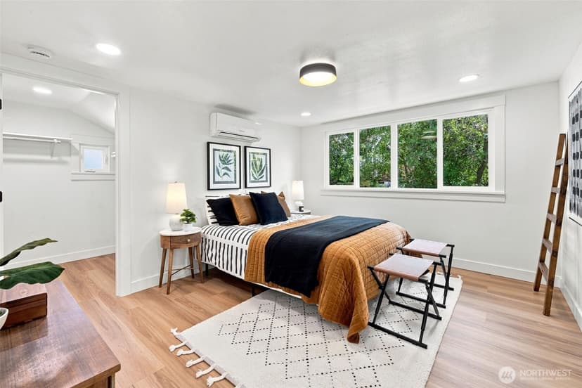 Property photo for 1712 30th Avenue S, Seattle photo 14