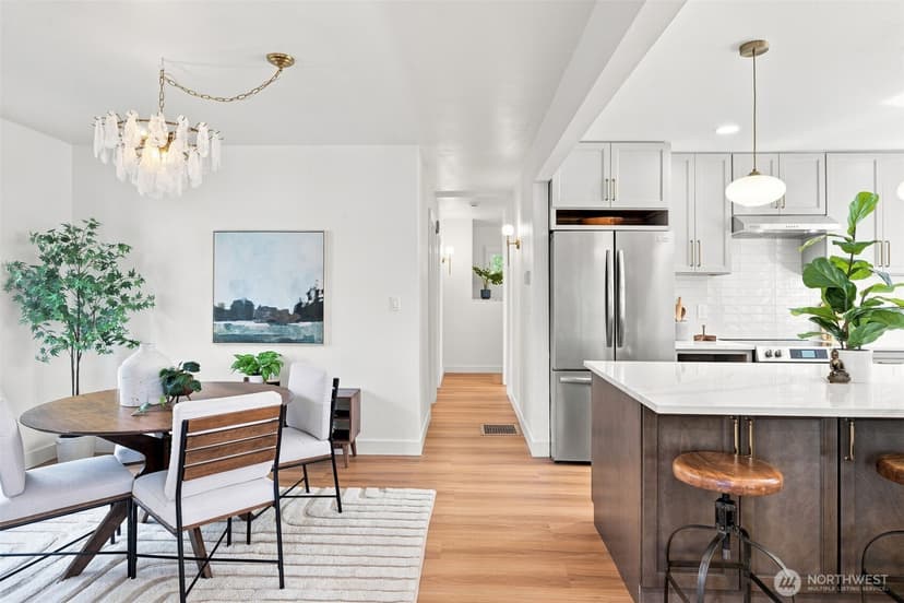 Property photo for 1712 30th Avenue S, Seattle photo 5
