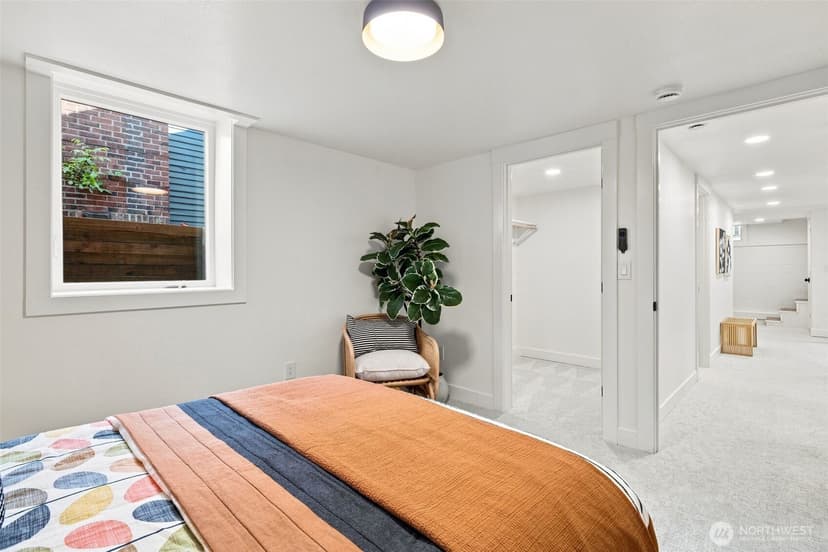 Property photo for 1712 30th Avenue S, Seattle photo 30