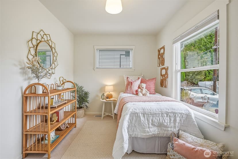 Property photo for 8115 12th Avenue SW, Seattle photo 6