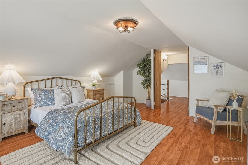 Property photo for 8115 12th Avenue SW, Seattle photo 17