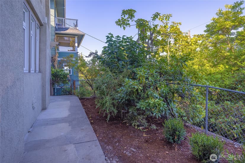 Property photo for 1140 23rd Avenue E, Seattle photo 40